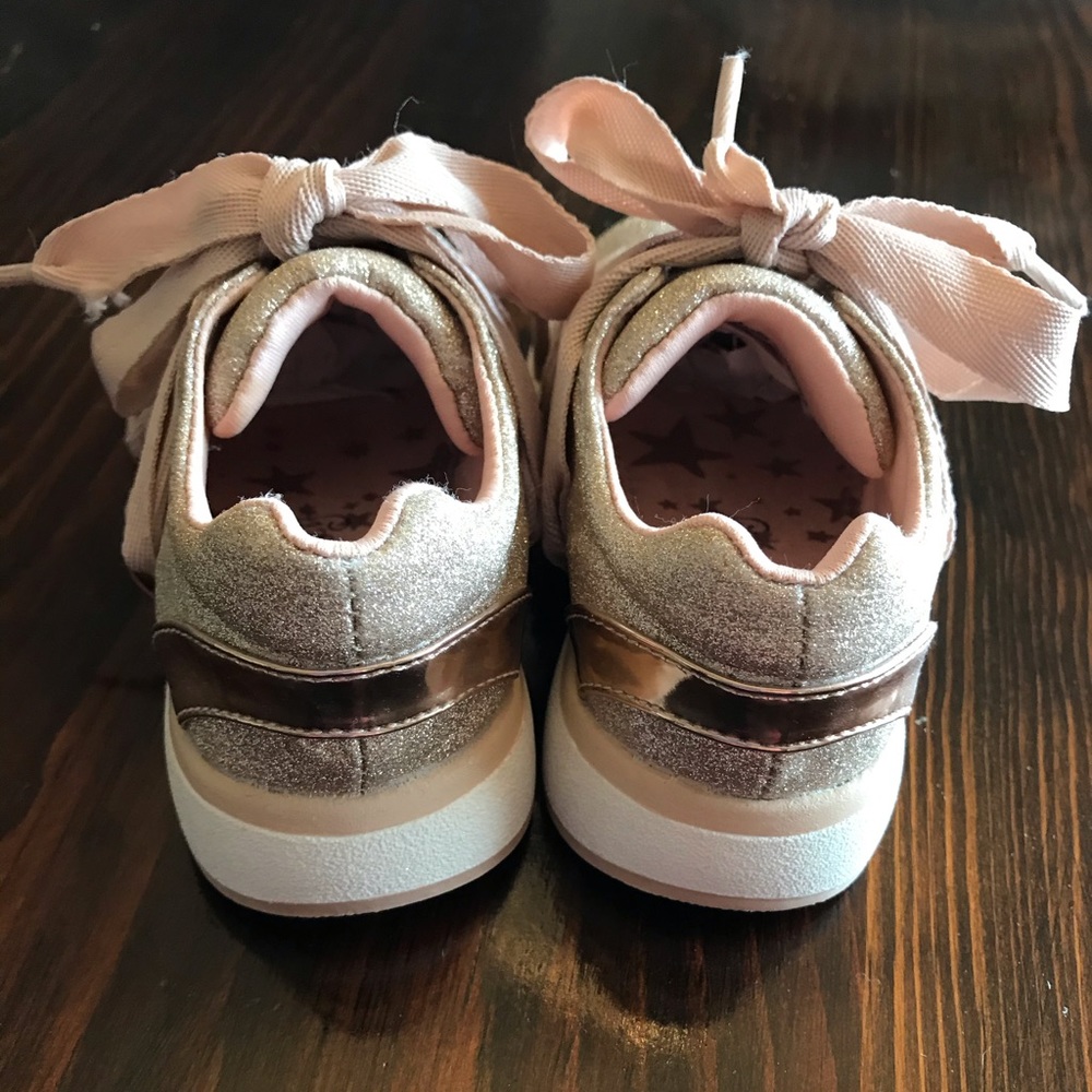 Toddler Cynthia Rowley Pink/Gold Sparkle Sneakers - Picture 2 of 5